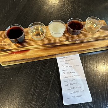 Cameo Vineyards - Sample Rack of 5 Flavors - Wineries Near Me - Greenup, Illinois Cameo Vineyards - Sample Rack of 5 Flavors - Wineries Near Me - Greenup, Illinois