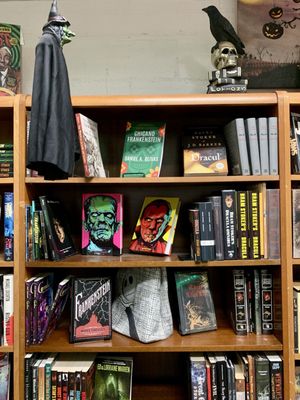 DBZ Books ‘N’ Records by null