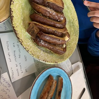 Mal's Kitchen - French Toast & sausage - Breakfast & Brunch Near Me - Abington, Massachusetts