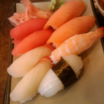 Yanusa - Sushi as part of the sushi/udong combo - Japanese Near Me - Los Angeles, California