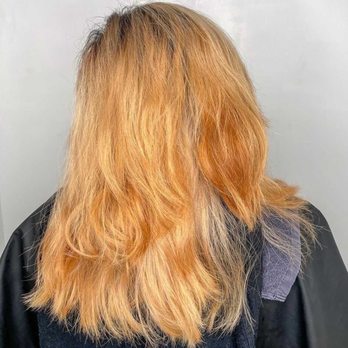 Paul Mitchell The School Pasadena - Before, look at all the uneven tones! This was the blonde hidden under pink when I first went for rose gold - Hair Salons Near Me - Pasadena, California Paul Mitchell The School Pasadena - Before, look at all the uneven tones! This was the blonde hidden under pink when I first went for rose gold - Hair Salons Near Me - Pasadena, California