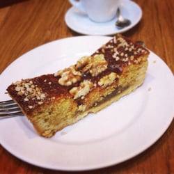 Dori - Torta alle noci e marmellata (3 €)