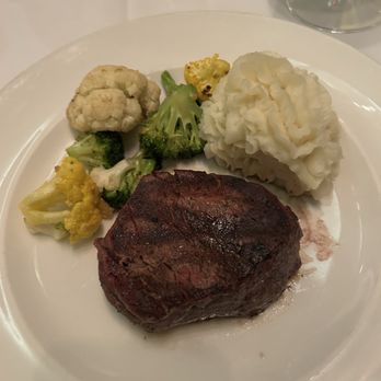 Hy's Steak House - Filet mignon, mashed potatoes, broccoli and cauliflower. - Steakhouses Near Me - Honolulu, Hawaii Hy's Steak House - Filet mignon, mashed potatoes, broccoli and cauliflower. - Steakhouses Near Me - Honolulu, Hawaii