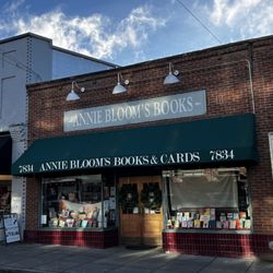 Annie Bloom's Books