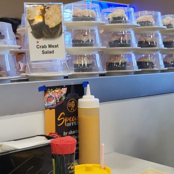 Akira Sushi - Tualatin - Sushi Bars Near Me - Tualatin, Oregon