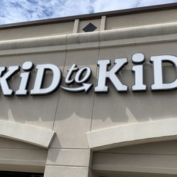 Exterior outside entrance of Kid to Kid - Dunwoody, Georgia Exterior outside entrance of Kid to Kid - Dunwoody, Georgia