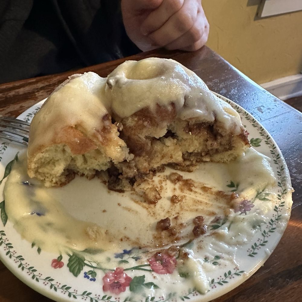 Yes the Cinnamon roll ($6.75) deserves 3 pictures Yes the Cinnamon roll ($6.75) deserves 3 pictures