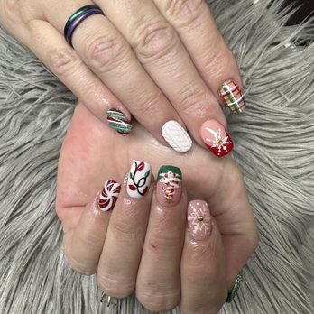 ENails & Spa - Christmas Nails! - Nail Salons Near Me - West Palm Beach, Florida ENails & Spa - Christmas Nails! - Nail Salons Near Me - West Palm Beach, Florida