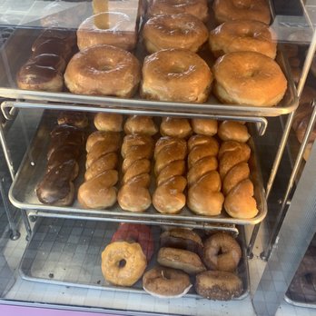 Baker’s Dozen Donuts - Riverside - Donuts - Donuts Near Me - Riverside, California