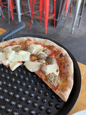 Hard Knox Pizza Bearden by null