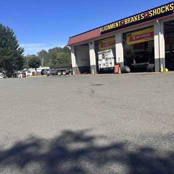 Les Schwab Tire Center - Good parking - Tires Near Me - Kirkland, Washington Les Schwab Tire Center - Good parking - Tires Near Me - Kirkland, Washington