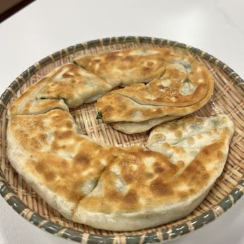 The Dumpling King - Green onion pancake - Taiwanese Near Me - Markham, Ontario
