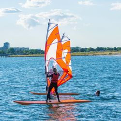 Copenhagen Surf School - Windsurfing i Amager Strandpark med Copenhagen Surf School