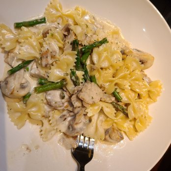 Bahama Breeze - Jerk chicken pasta - Bars Near Me - Newark, Delaware Bahama Breeze - Jerk chicken pasta - Bars Near Me - Newark, Delaware