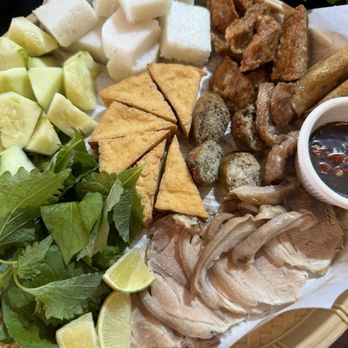 Clay Pot Kitchen - Com Nieu Houston - Vietnamese Near Me - Houston, Texas Clay Pot Kitchen - Com Nieu Houston - Vietnamese Near Me - Houston, Texas