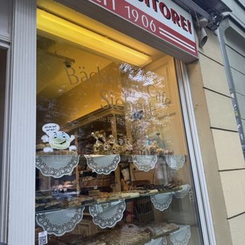 Bäckerei und Konditorei Siebert - Window selection - Bakeries Near Me - Berlin, BE Bäckerei und Konditorei Siebert - Window selection - Bakeries Near Me - Berlin, BE