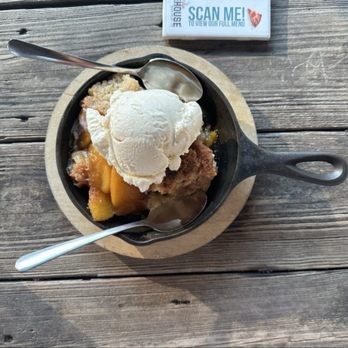 Neighbor's Kitchen & Yard - Peach Cobbler - Pizza Near Me - Bastrop, Texas Neighbor's Kitchen & Yard - Peach Cobbler - Pizza Near Me - Bastrop, Texas