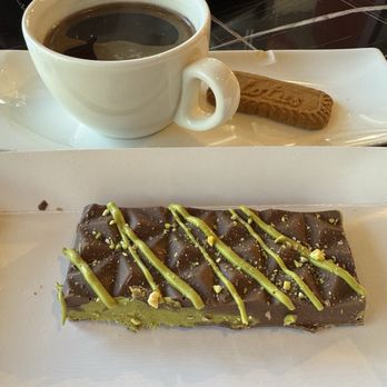 Melt n Dip - Turkish coffee and pistachio chocolate - Desserts Near Me - Orlando, Florida Melt n Dip - Turkish coffee and pistachio chocolate - Desserts Near Me - Orlando, Florida