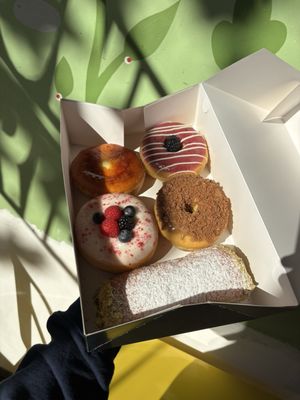 Donut Friend - Highland Park - Dessert, Ice Cream, Coffee & More by null