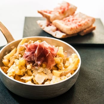 San Telmo - Huevos rotos con jamón Cafe San Telmo - Bars Near Me - Barcelona, B