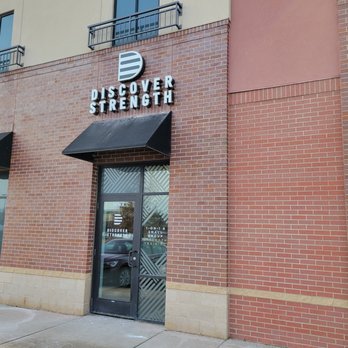 Discover Strength Maple Grove - Trainers Near Me - Maple Grove, Minnesota