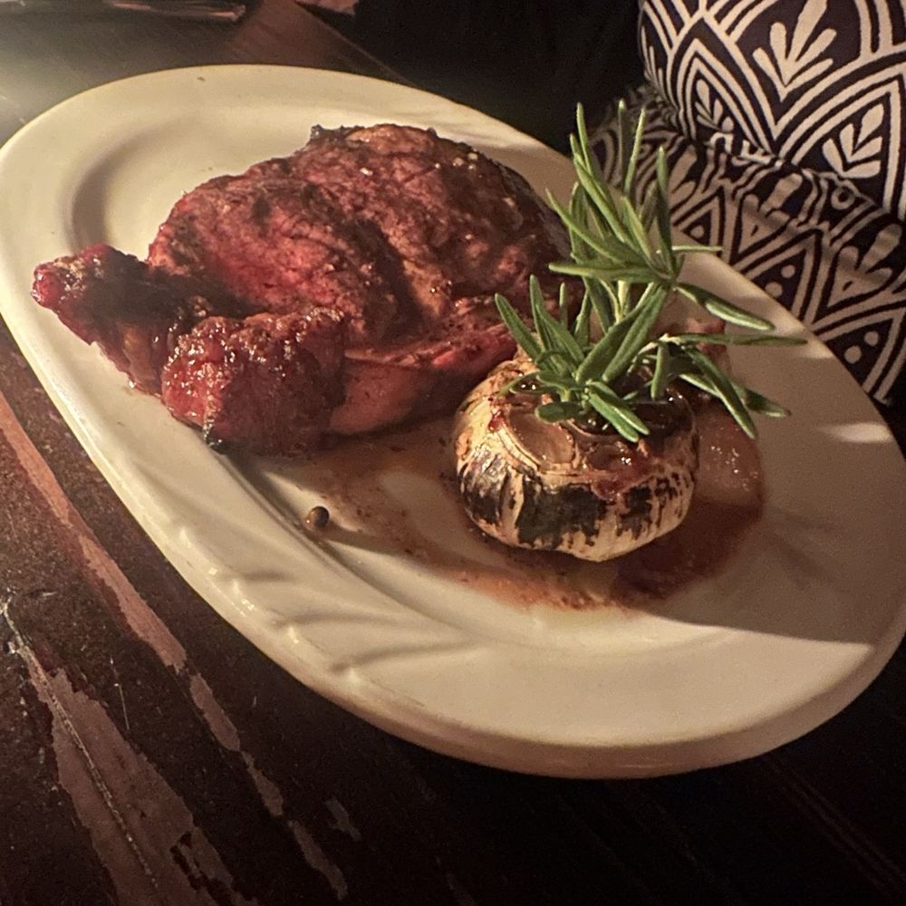 Gaslamp  - Steakhouses Near Me - Kailua, Hawaii