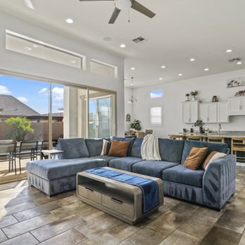 Grace Cleaning - Clean windows, crisp couch lines and spotless kitchen - Home Cleaning Near Me Grace Cleaning - Clean windows, crisp couch lines and spotless kitchen - Home Cleaning Near Me