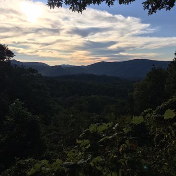 Roaring Fork Motor Nature Trail - Amazing view at Roaring Fork Hiking Trail - Hiking Near Me