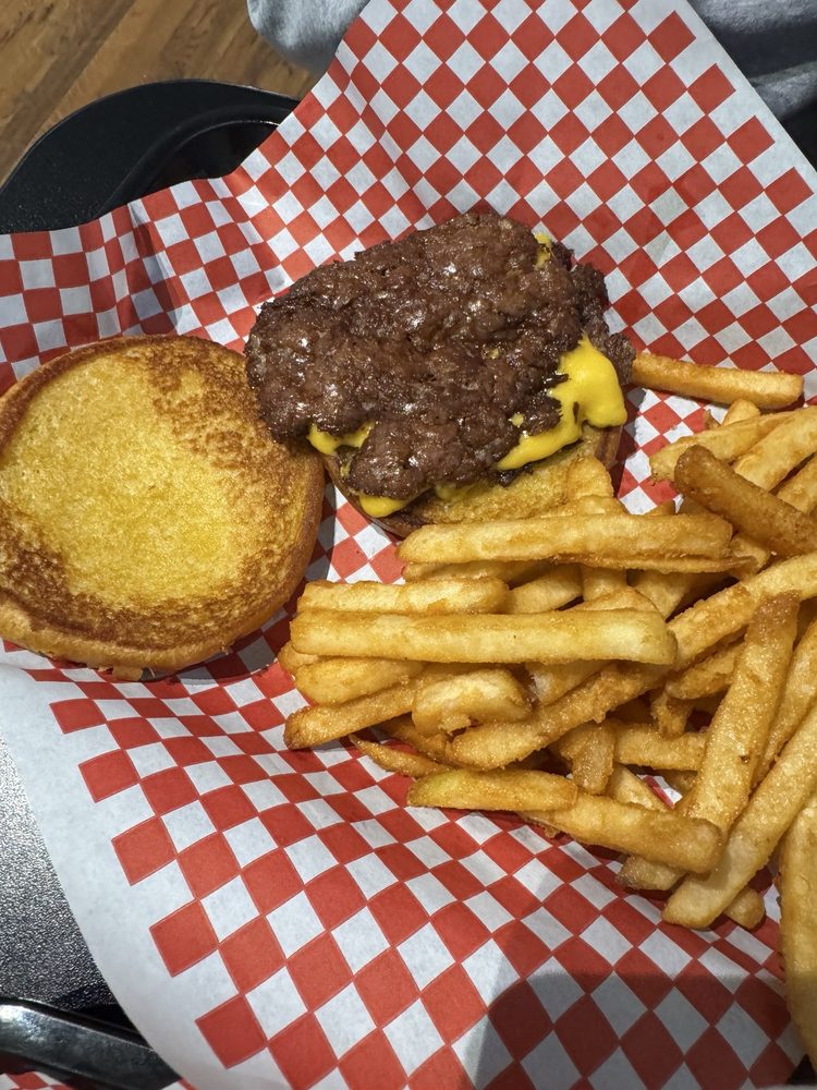 Smash & Grab Burger Logo