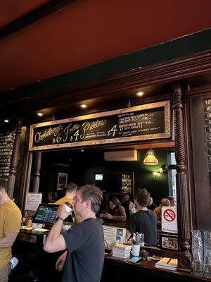 Fountain Porter by null