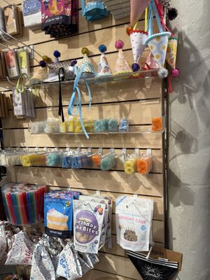 Amelie's Bark Shop by null