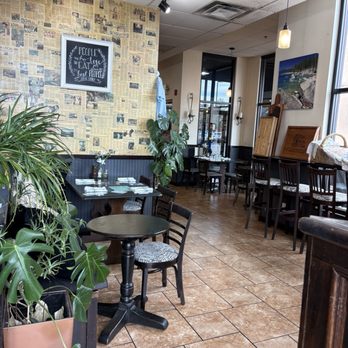 Bella Vita Bistro - American Near Me - Carson City, Nevada