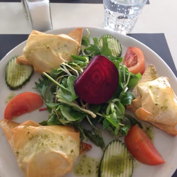 OM Café - Three cheese salad, it was delicious! - Brasseries Near Me - Marseille, 13 OM Café - Three cheese salad, it was delicious! - Brasseries Near Me - Marseille, 13