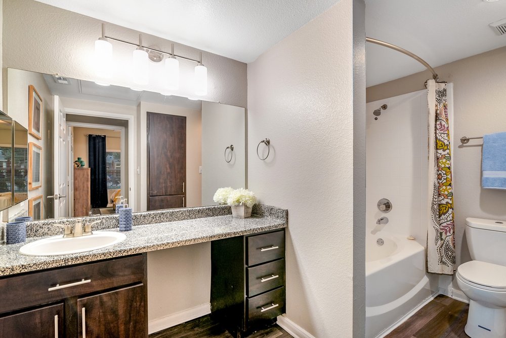 HOLLISTER PLACE APARTMENTS 10 Photos 6565 Hollister St, Houston