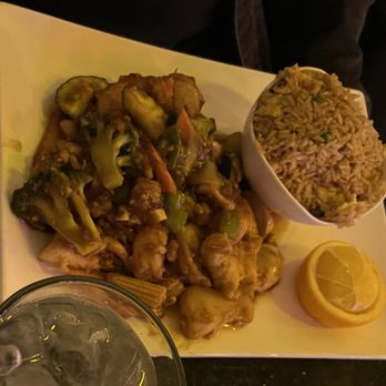 East Moon Asian Bistro - Hunan Chicken - Asian Fusion Near Me - Bowie, Maryland