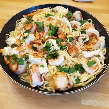 Benson Avenue Beach - Benson Ave Beach House Seafood Malange with white sauce. - Amateur Sports Teams Near Me - Westerly, Rhode Island
