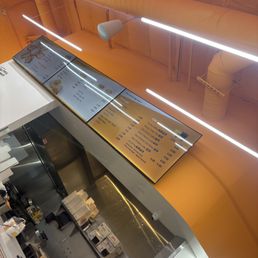 Order here!! Order here!!