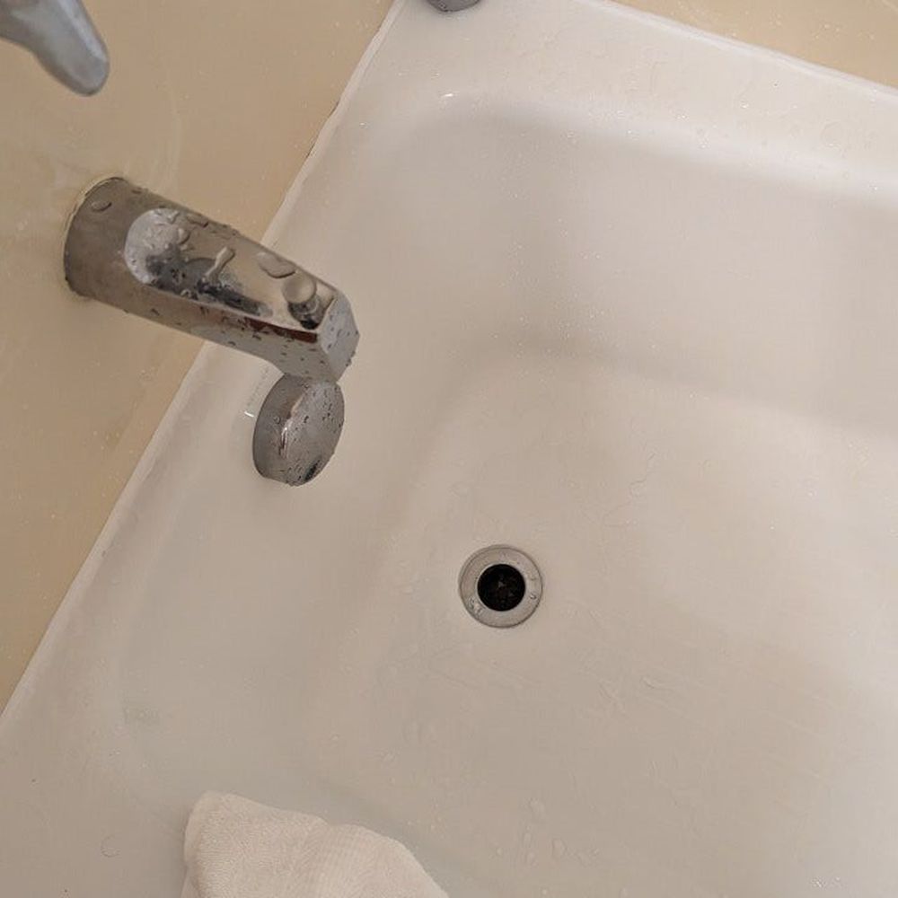 Comfort Suites Hummelstown - Hershey - Stopper broken on tub - Hotels Near Me - Hummelstown, Pennsylvania