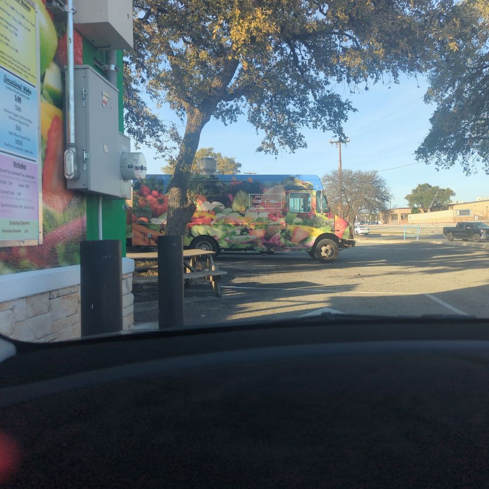 Sensational Salads and Wraps - Food Trucks Near Me - San Antonio, Texas Sensational Salads and Wraps - Food Trucks Near Me - San Antonio, Texas