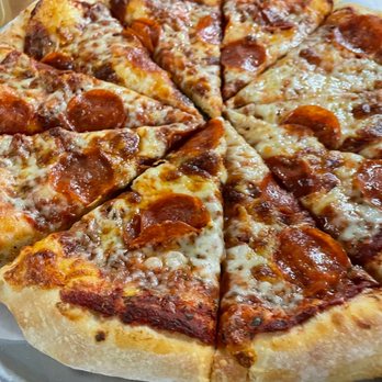 Ruszoni's Pizza - Pepperoni - Pizza Near Me - Weiser, Idaho Ruszoni's Pizza - Pepperoni - Pizza Near Me - Weiser, Idaho