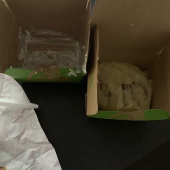Nando's Peri-Peri - My coleslaw and mashed potatos came inside cardboard boxes. - Chicken Shop Near Me - OakPark, Illinois