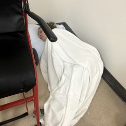 Sharp Grossmont Hospital - Trying to rest while getting IVS on the FLOOR! trash hospital.