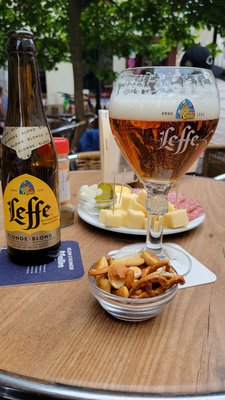 Poechenellekelder by null