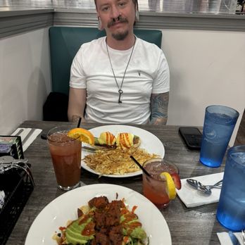 Broken Yolk Cafe - Boyfriend and my vegan breakfast bowl and gin fizz - Breakfast & Brunch Near Me - La Verne, California Broken Yolk Cafe - Boyfriend and my vegan breakfast bowl and gin fizz - Breakfast & Brunch Near Me - La Verne, California