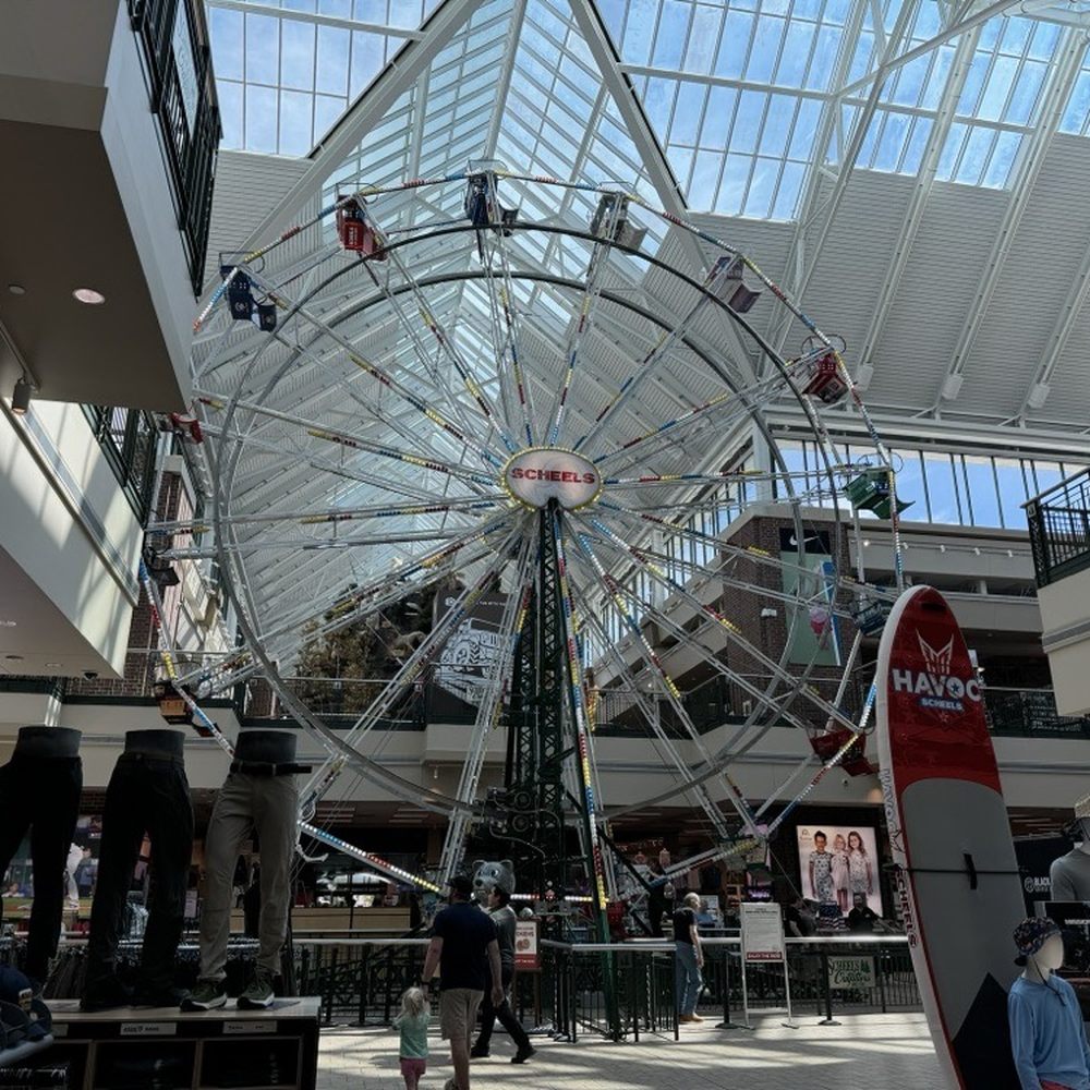 Scheels - Ferris wheel - Sports Wear Near Me - Sparks, Nevada