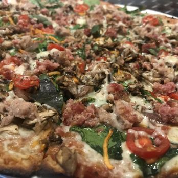 zen'Za Pizzeria - Pizza Near Me - London, Ontario