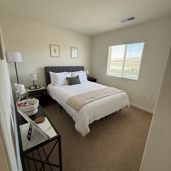 Clean Bee Cleaning - Home Cleaning Near Me Clean Bee Cleaning - Home Cleaning Near Me