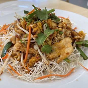 Yu De Thai Restaurant - Crispy pad Thai noodles - do it! Aka Mee Krob - Thai Near Me - Sparks, Nevada Yu De Thai Restaurant - Crispy pad Thai noodles - do it! Aka Mee Krob - Thai Near Me - Sparks, Nevada