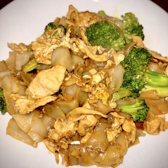 Torsap Thai Kitchen - Pad See You - Thai Near Me - Walnut Creek, California