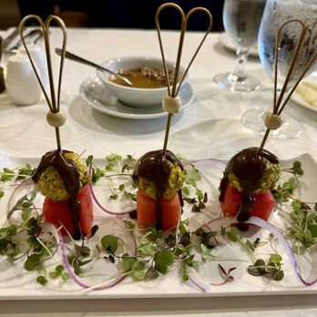 Everglades Restaurant - Watermelon & Pistachio-crusted Goat Cheese - Seafood Near Me - Orlando, Florida Everglades Restaurant - Watermelon & Pistachio-crusted Goat Cheese - Seafood Near Me - Orlando, Florida